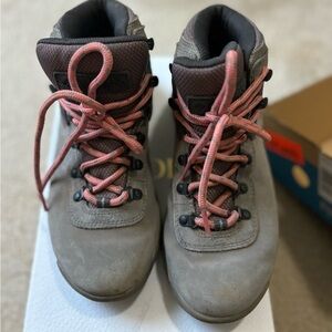Columbia Hiking Boots